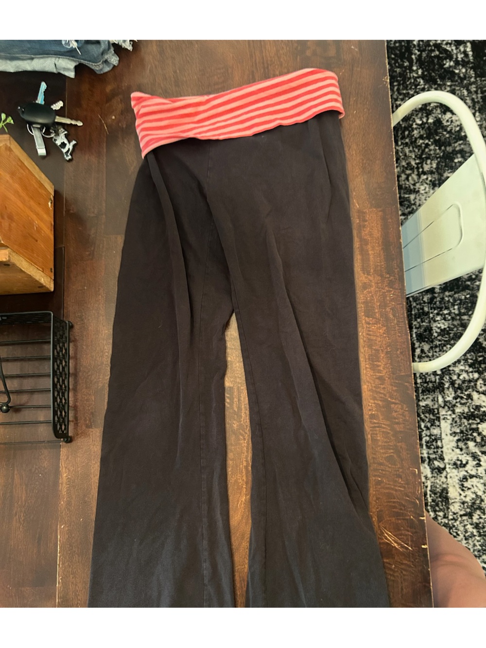 aerie Black Slim Gym Flare Foldover Leggings with Pink Trim